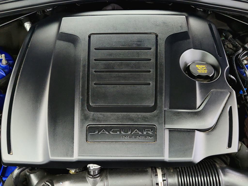 Used 2020 Jaguar F-PACE Premium image 44