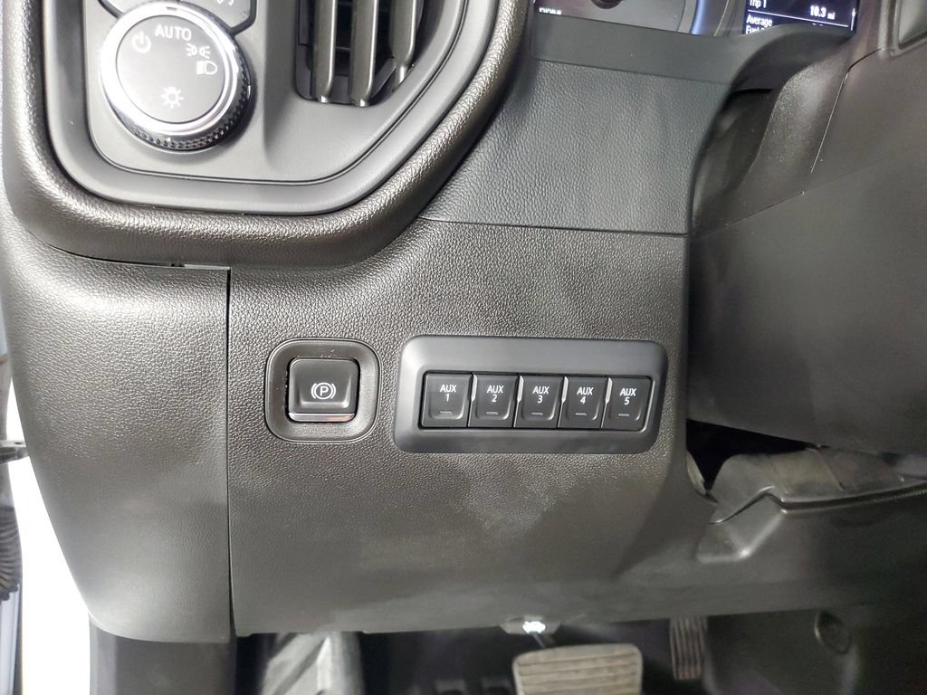 Used 2024 GMC Sierra 3500 Pro w/ Convenience Package AWD/4WD image 27