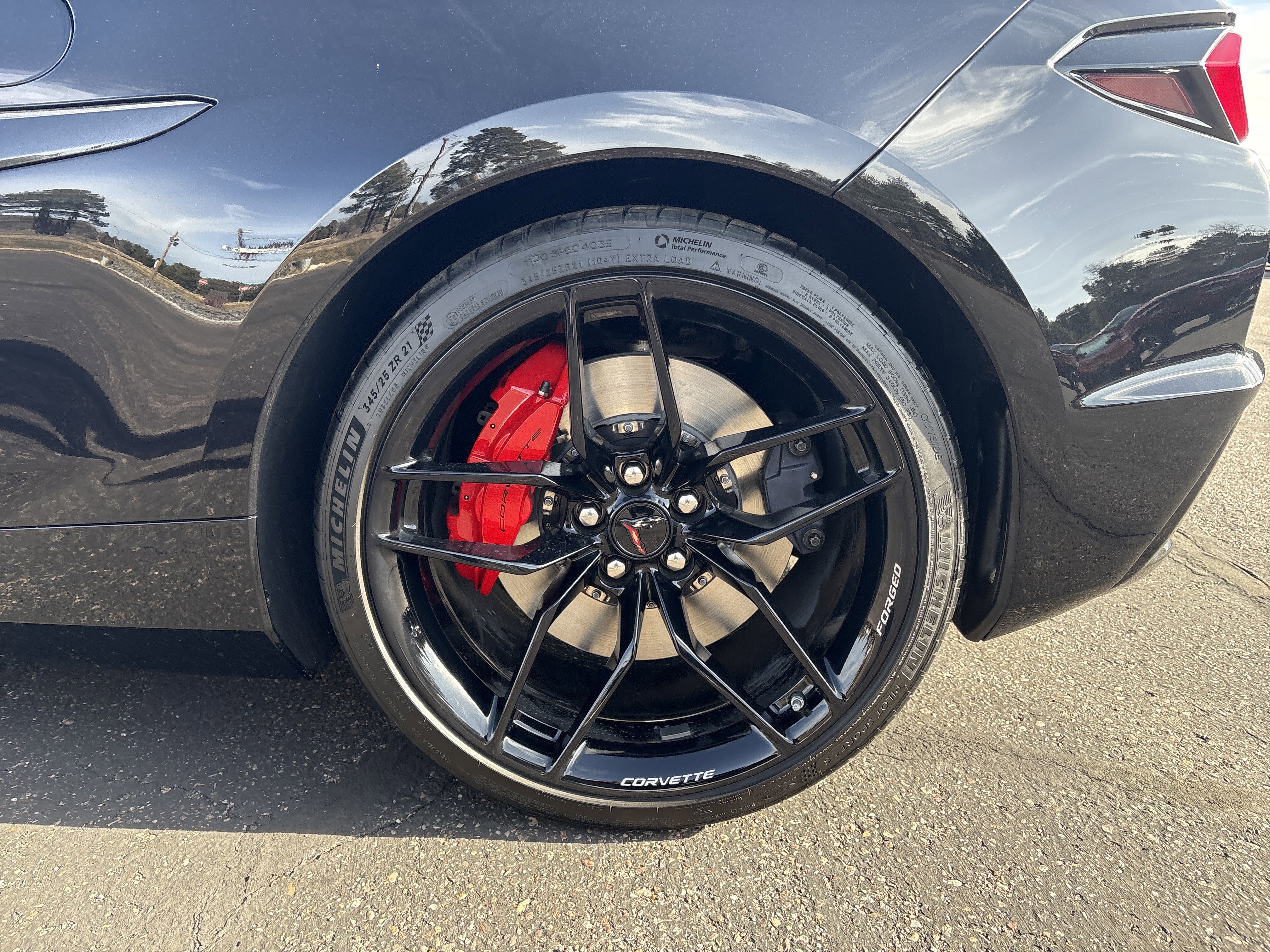 Used 2026 Chevrolet Corvette Z06 w/ Stealth Interior Trim Package image 8