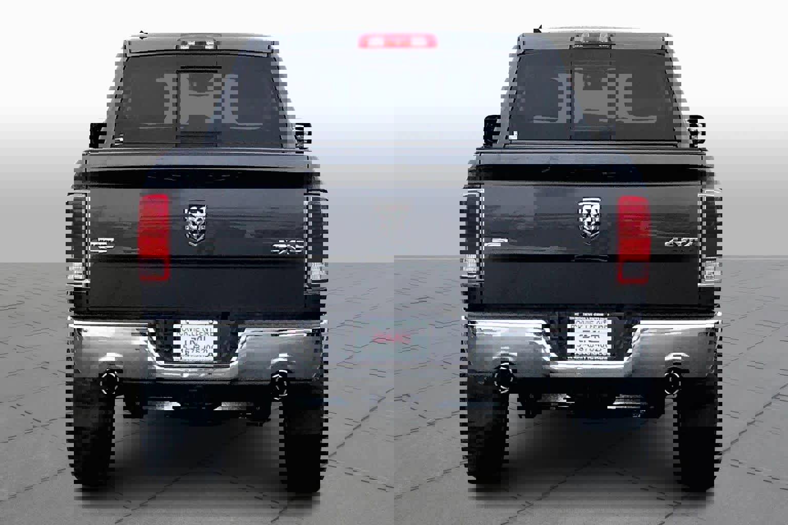 Used 2017 RAM 1500 Laramie image 4