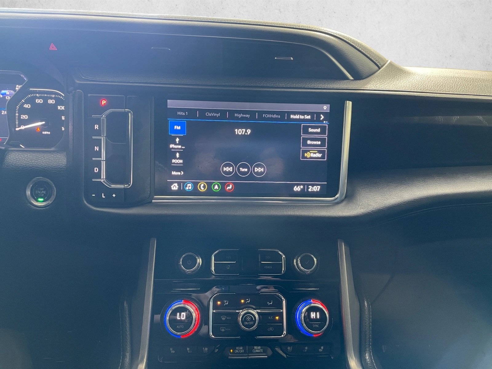 Used 2021 GMC Yukon Denali w/ Denali Premium Package AWD/4WD image 13