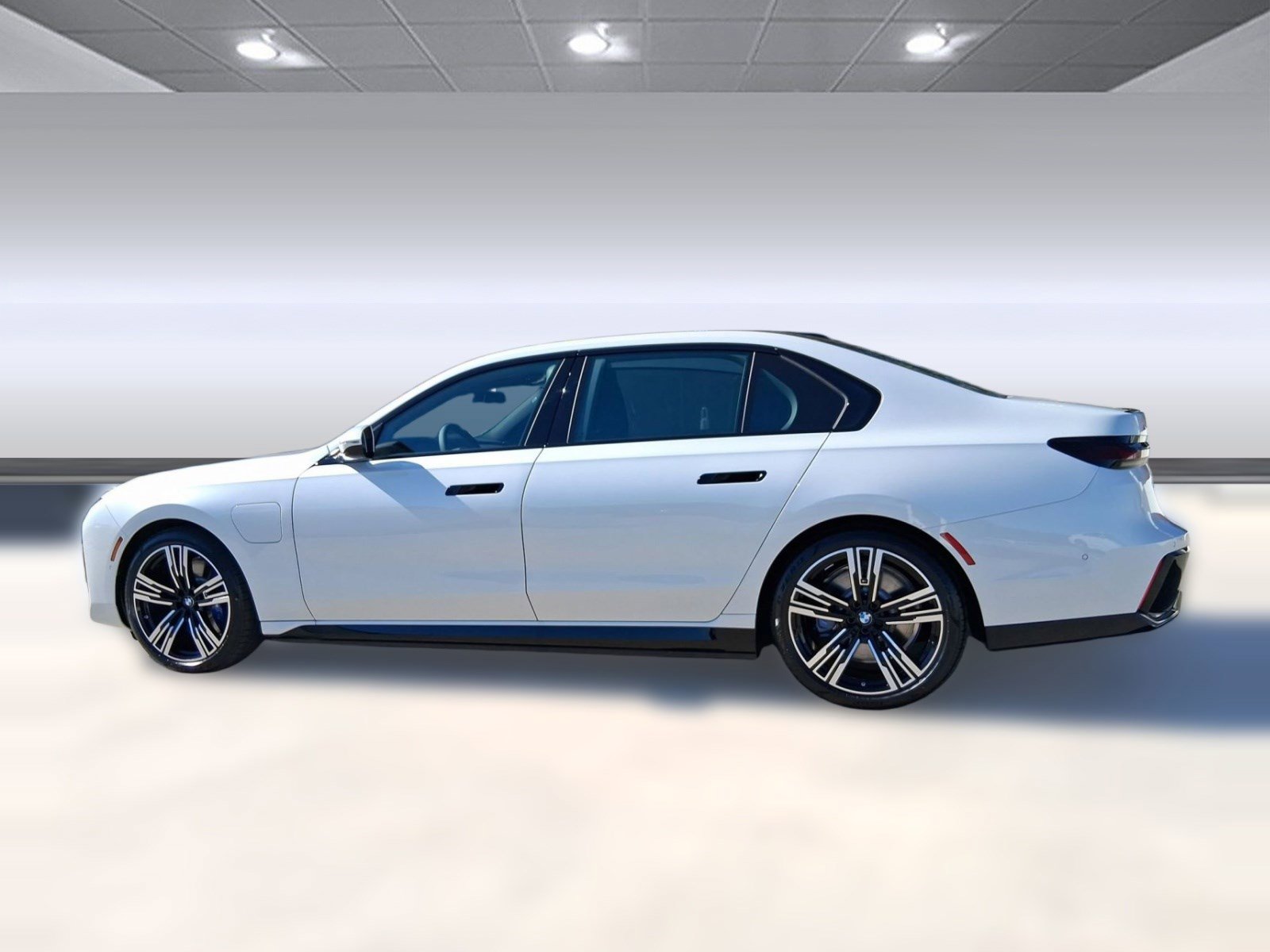 New 2026 BMW 750e xDrive w/ Premium Package AWD/4WD image 2