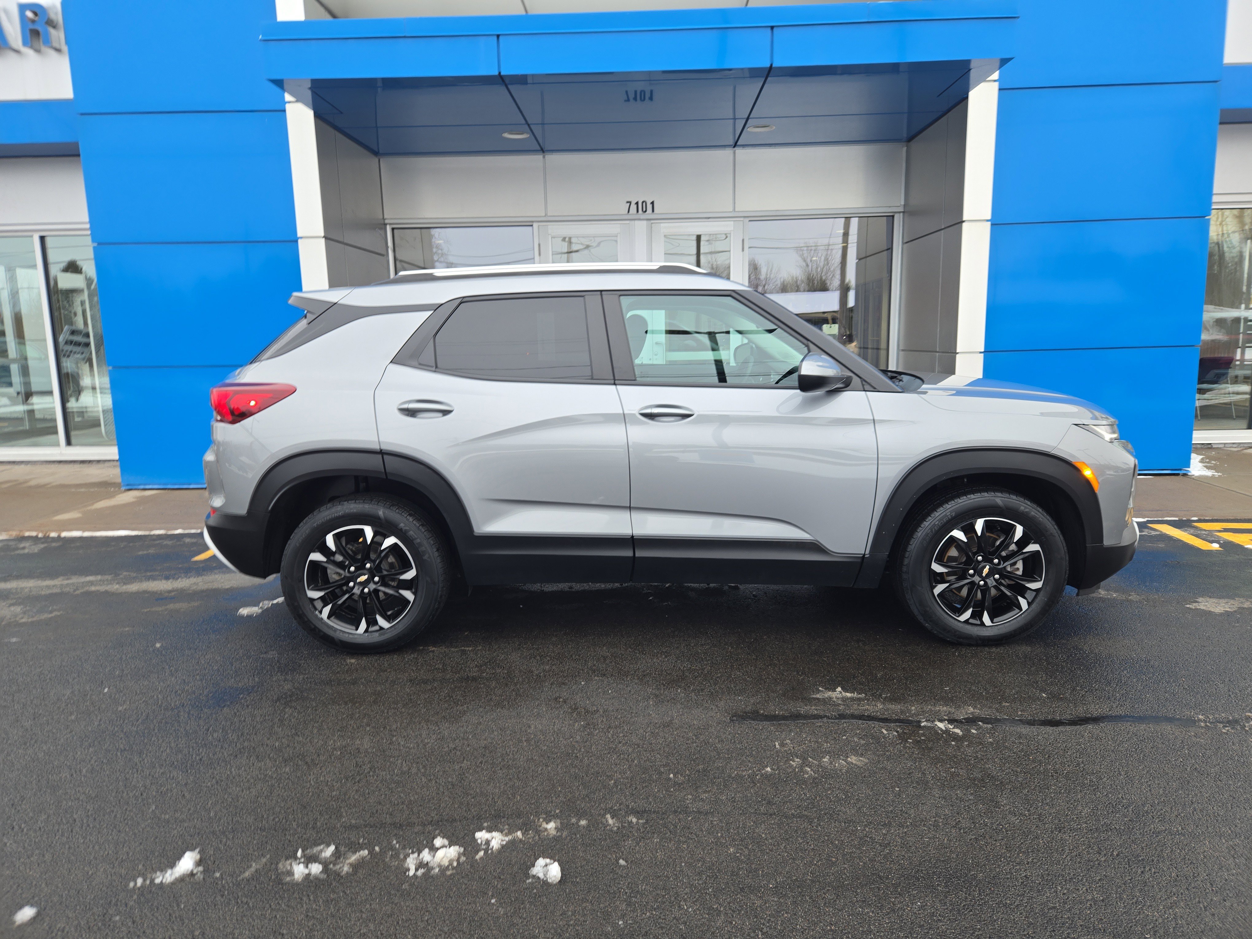 Certified 2023 Chevrolet TrailBlazer LT w/ Convenience Package image 16