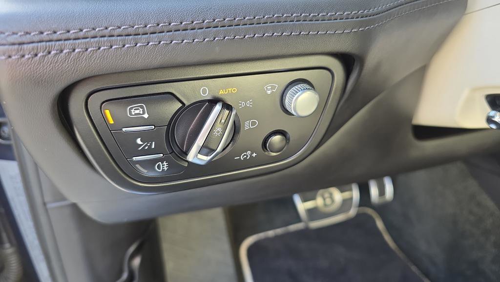 Used 2021 Bentley Bentayga Speed image 20