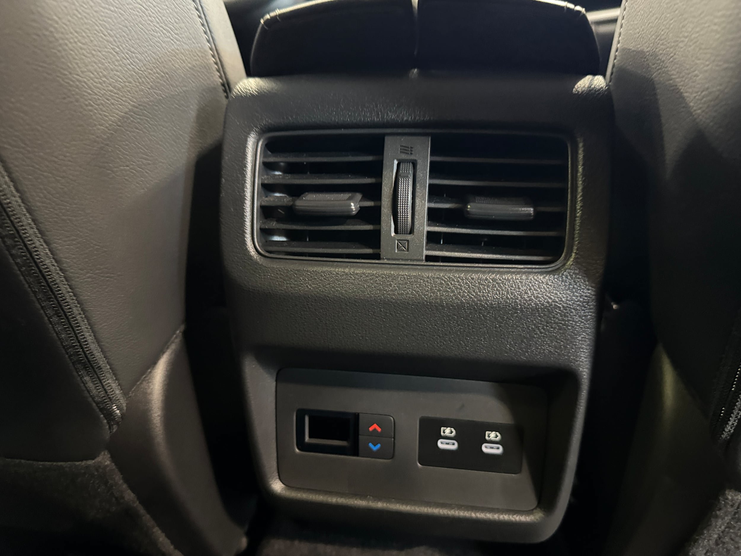 Used 2025 Nissan Rogue SL w/ Tech Package AWD/4WD image 12
