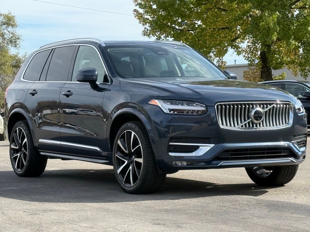 Used 2023 Volvo XC90 B5 Plus w/ Protection Package Premier image 8