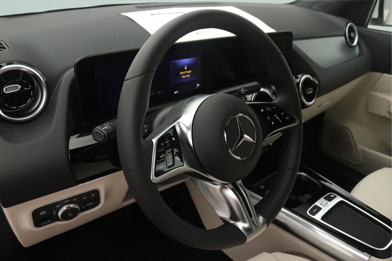 New 2026 Mercedes-Benz GLA 250 image 4