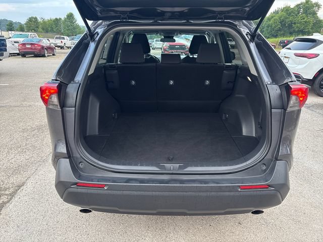 Used 2024 Toyota RAV4 XLE AWD/4WD image 21