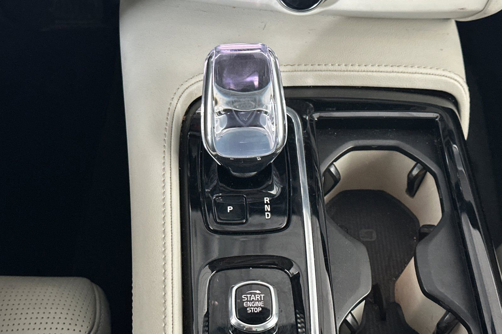 Used 2024 Volvo S90 T8 Ultimate image 23