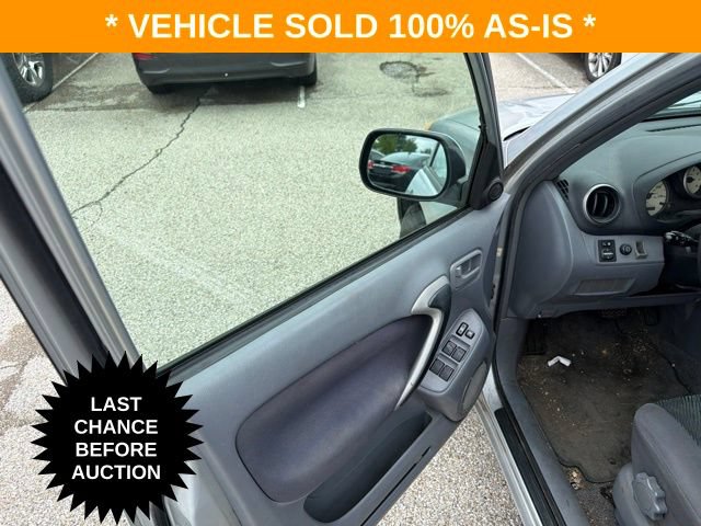 Used 2001 Toyota RAV4 2WD w/ "L" Pkg image 13