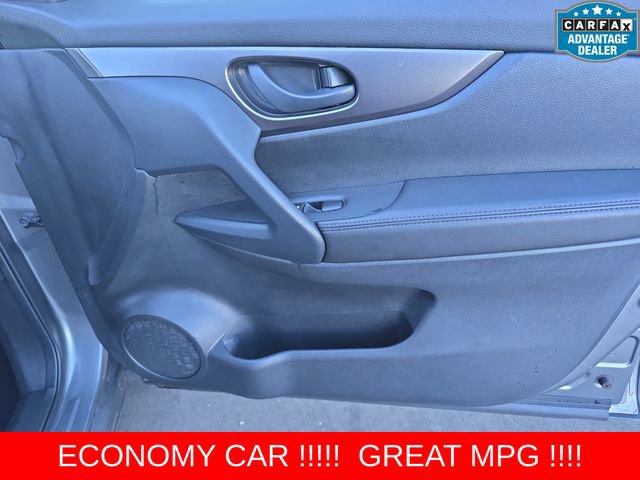 Used 2022 Nissan Rogue Sport S image 19