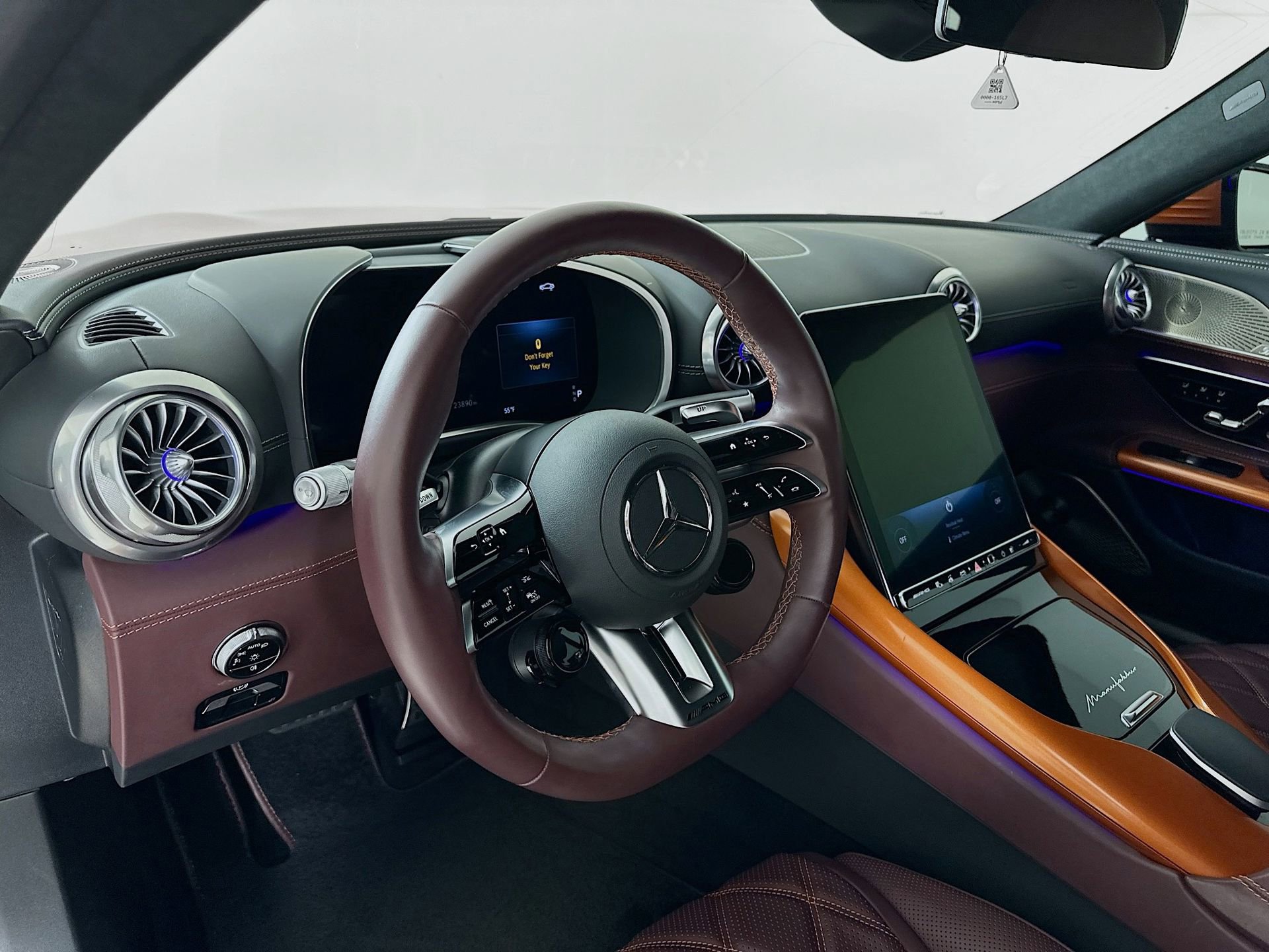 Certified 2024 Mercedes-Benz SL 63 AMG 4MATIC image 10