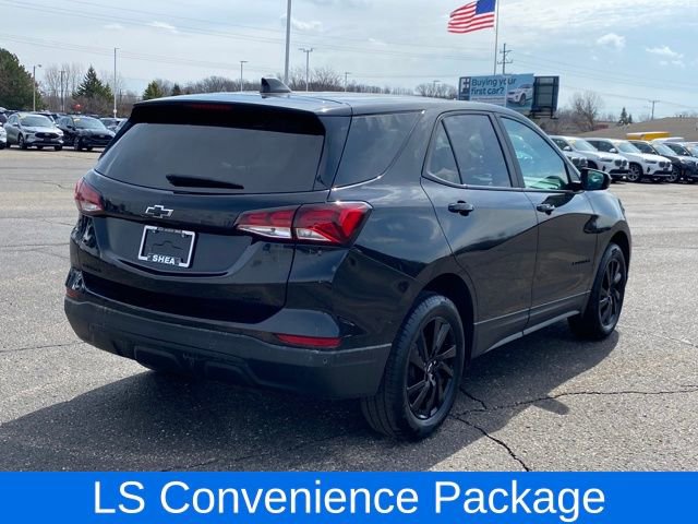 Used 2023 Chevrolet Equinox LS w/ LS Convenience Package image 3