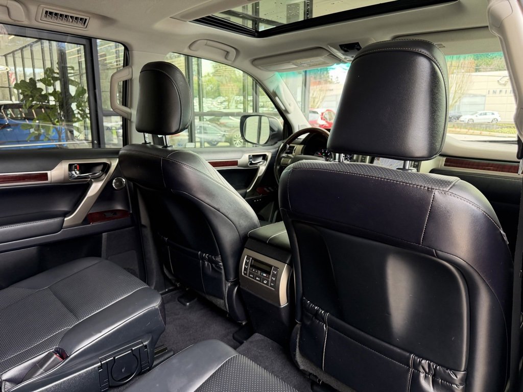 Used 2018 Lexus GX 460 Luxury image 31