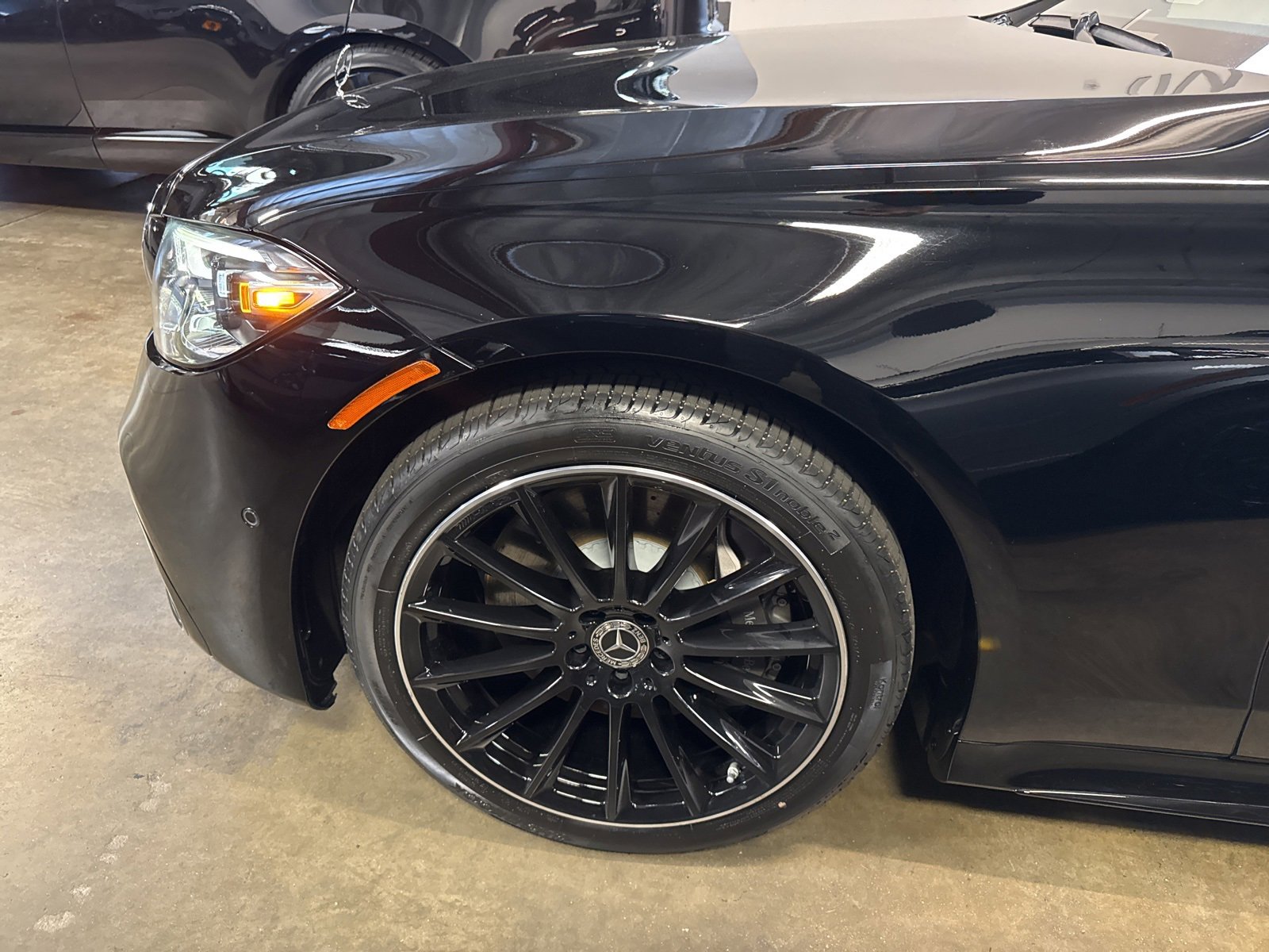 Used 2022 Mercedes-Benz S 580 4MATIC Sedan image 5