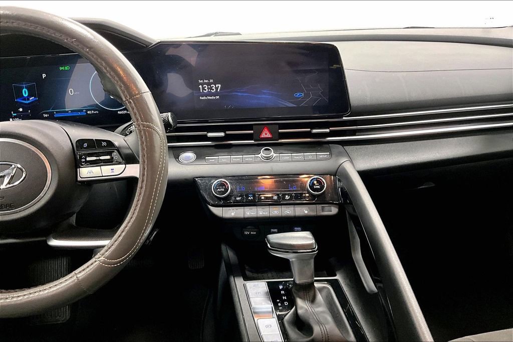 Used 2023 Hyundai Elantra SEL w/ Convenience Package image 8