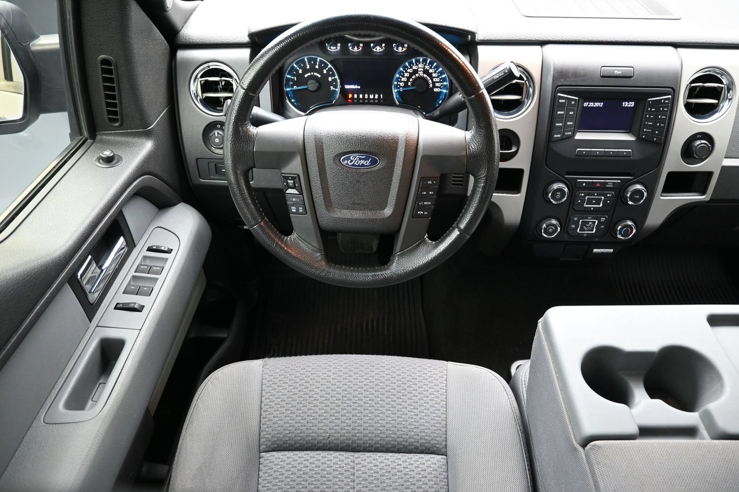 Used 2013 Ford F150 XLT w/ XLT Chrome Pkg RWD image 26
