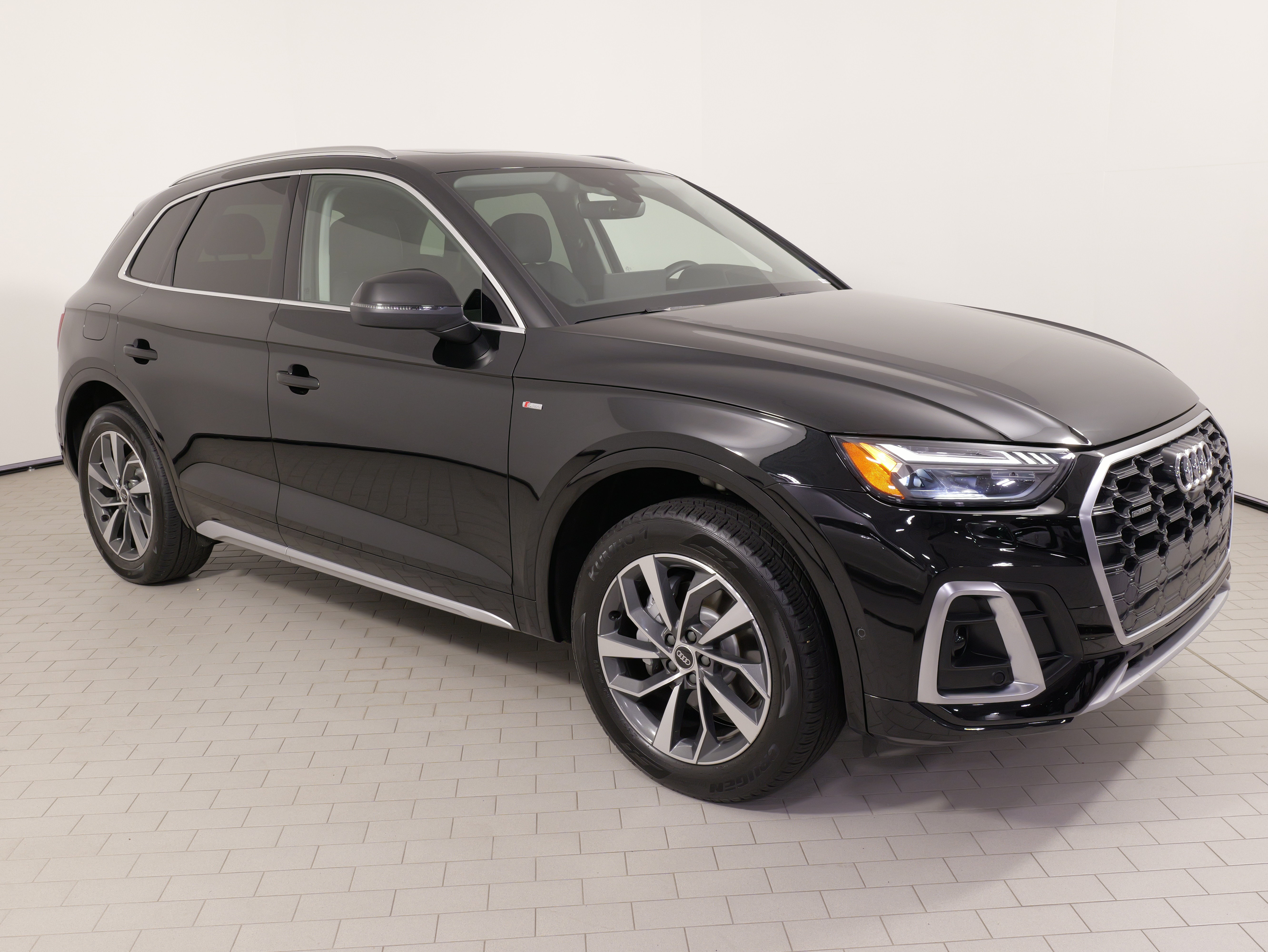 Used 2023 Audi Q5 2.0T Prestige AWD/4WD image 8