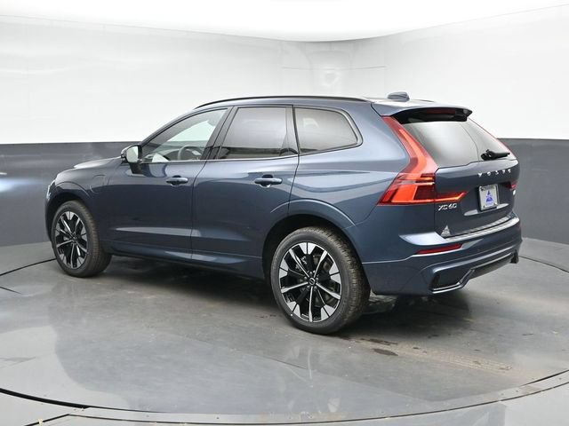 New 2026 Volvo XC60 T8 Plus w/ Climate Package PRO AWD/4WD image 8