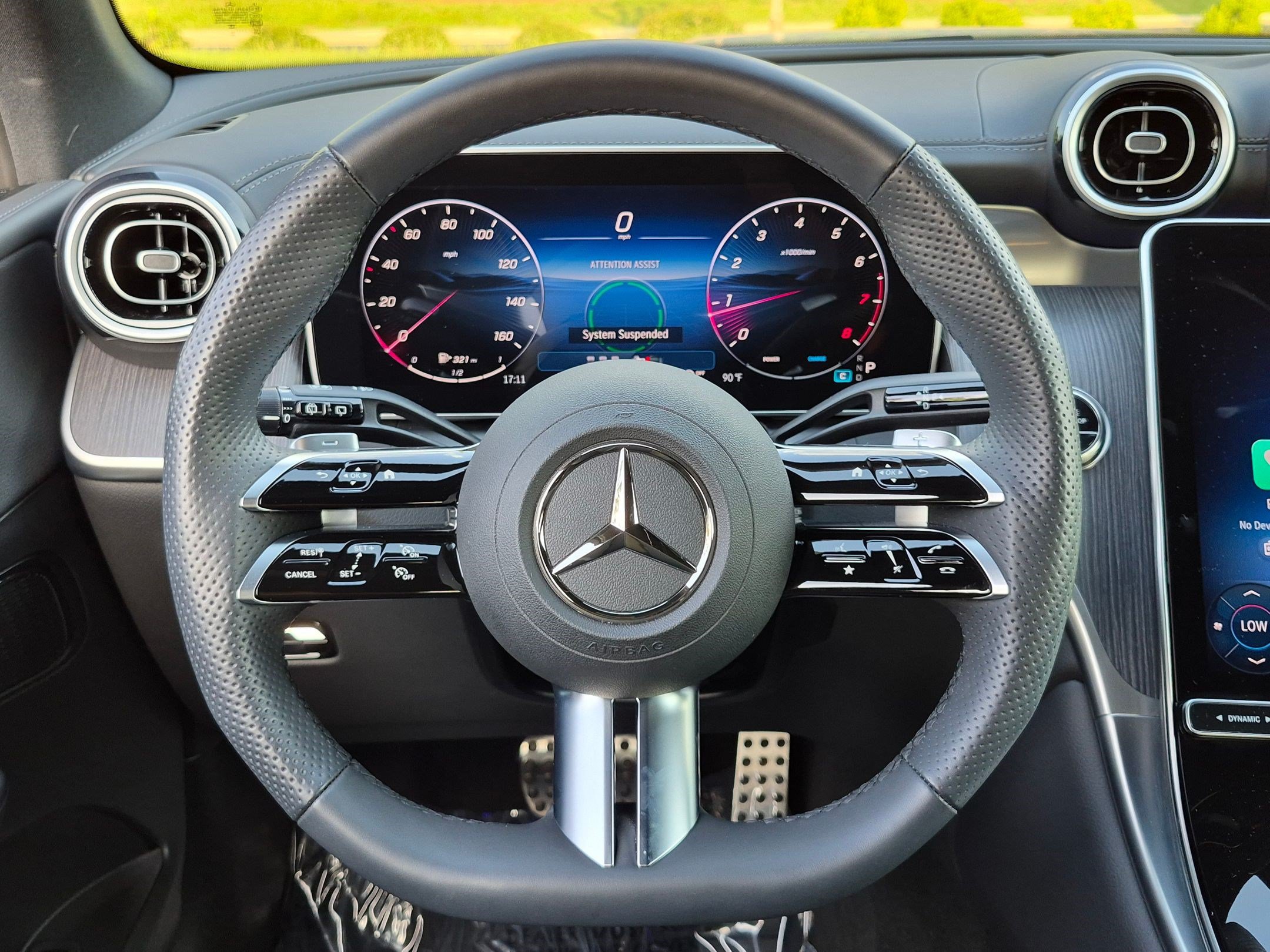 Used 2025 Mercedes-Benz GLC 300 4MATIC image 18