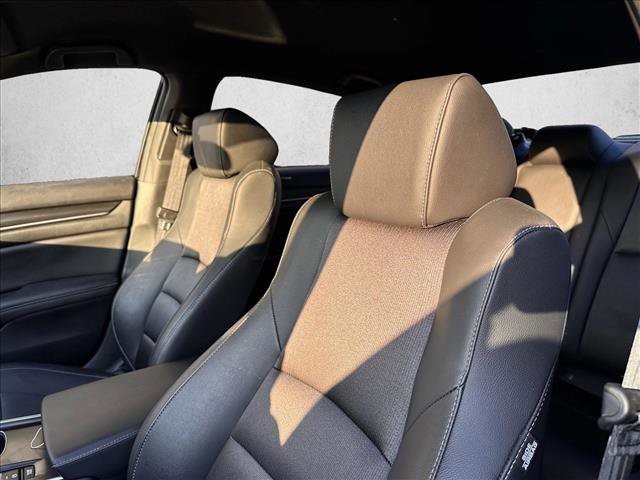 Used 2019 Honda Accord Sport image 3