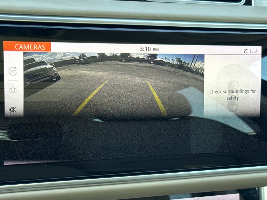 Used 2020 Land Rover Range Rover HSE image 21