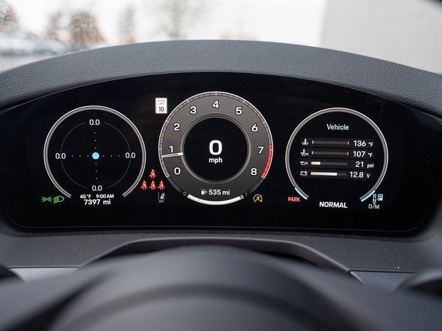 Used 2025 Porsche Panamera 4 AWD/4WD image 23