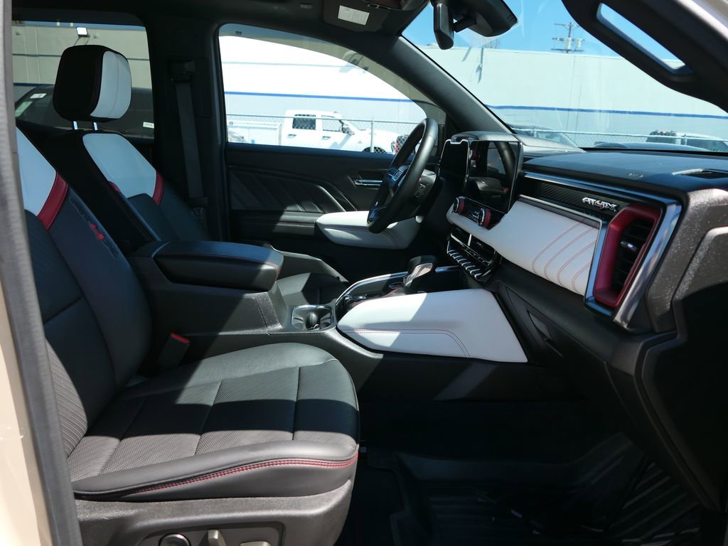 Used 2024 GMC Canyon AT4X AWD/4WD image 27