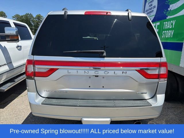 Used 2016 Lincoln Navigator Select AWD/4WD image 9