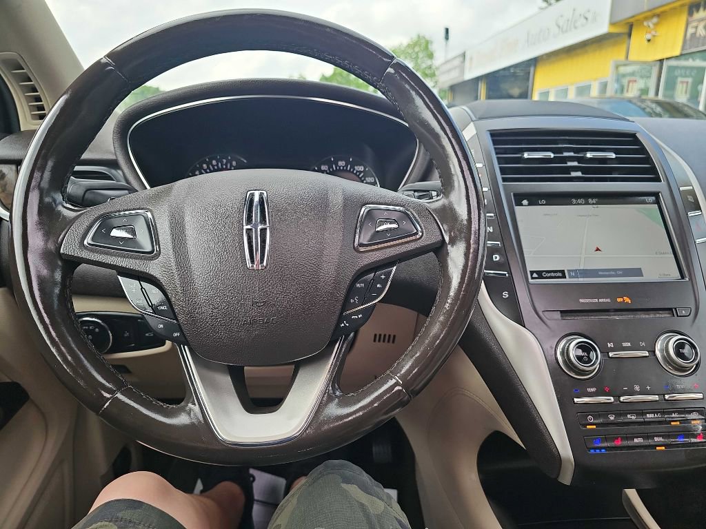 Used 2017 Lincoln MKC Reserve w/ Lincoln MKC Climate Package image 26