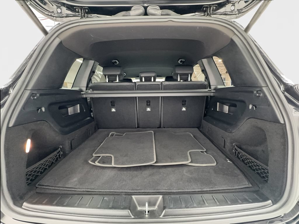 Used 2024 Mercedes-Benz GLB 250 image 16