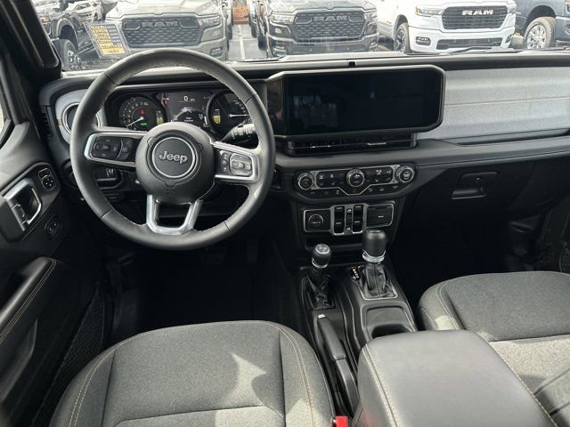 Certified 2025 Jeep Wrangler Unlimited Sahara w/ Safety Group image 25