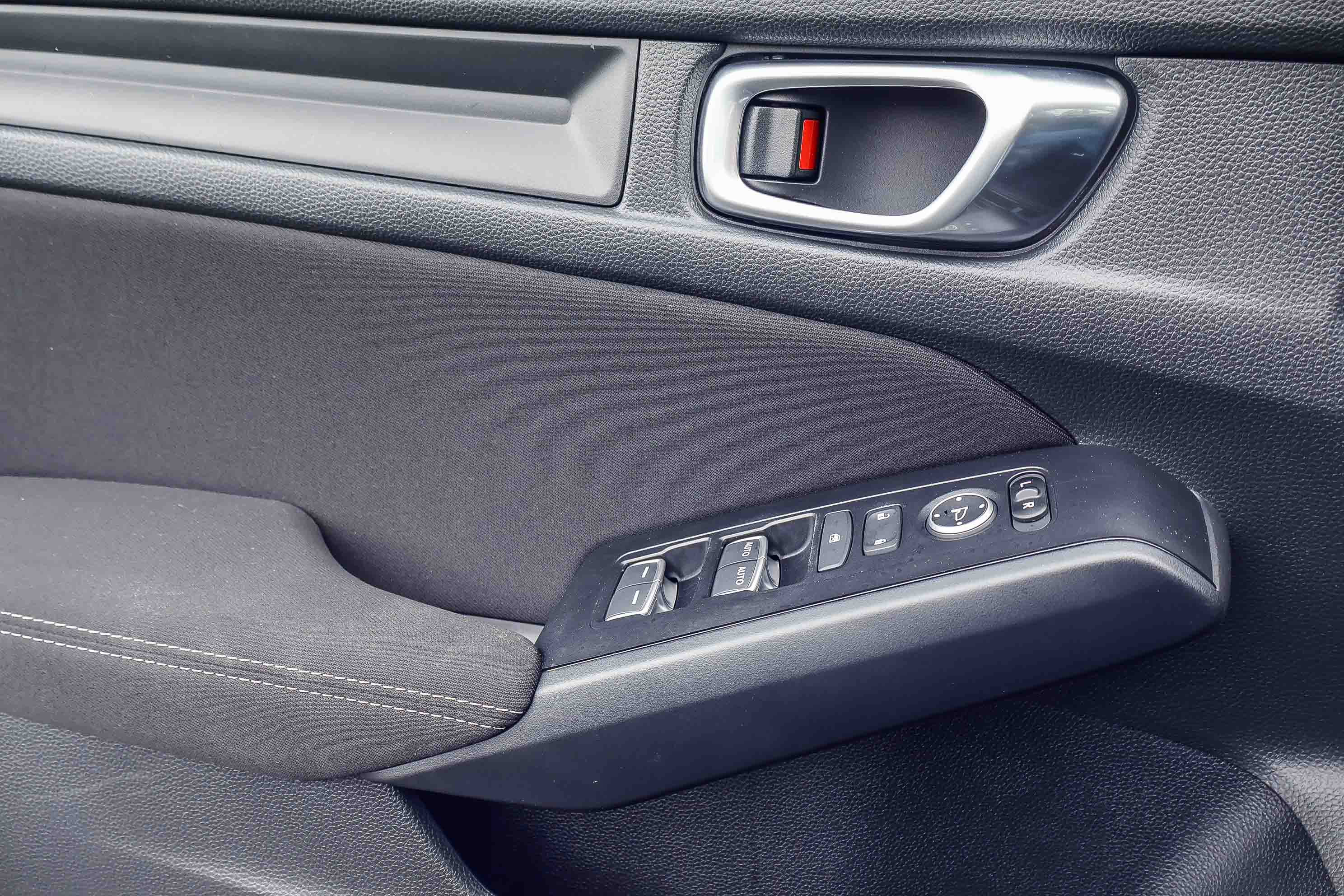 Used 2023 Honda Civic Sport image 9