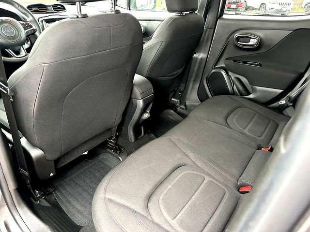 Used 2019 Jeep Renegade Latitude image 19