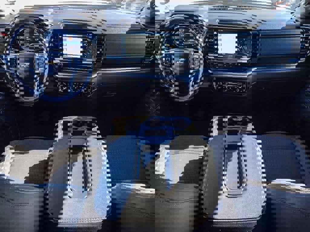 Used 2022 Chevrolet Silverado 1500 LT image 11