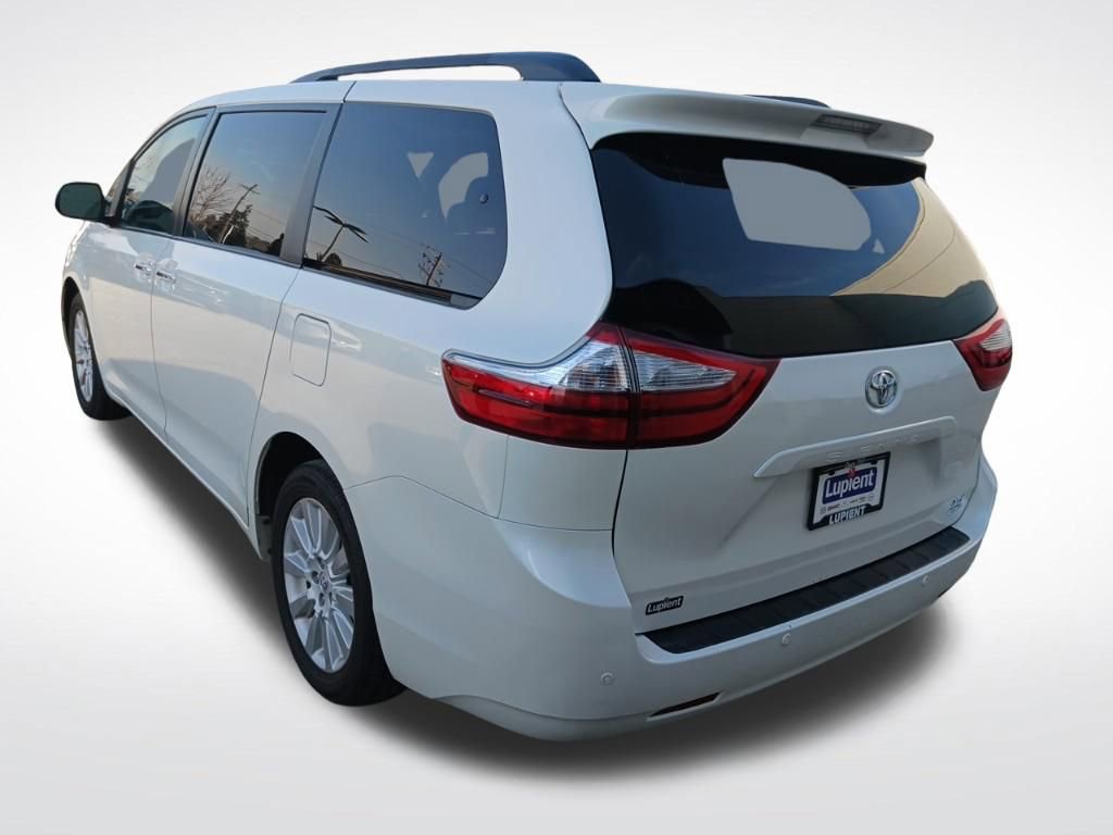 Used 2015 Toyota Sienna XLE Premium image 26