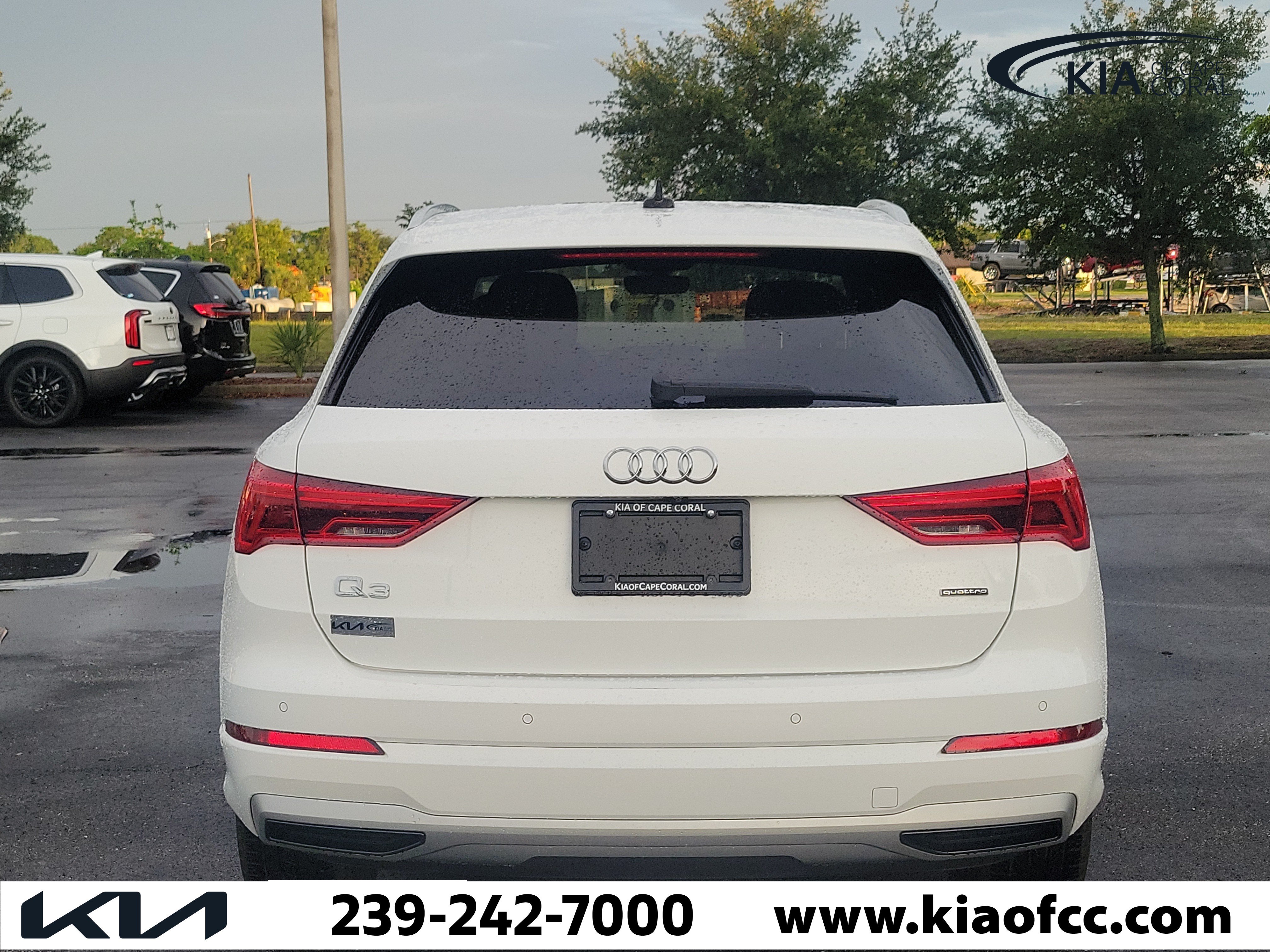 Used 2020 Audi Q3 2.0T Premium w/ Convenience Package AWD/4WD image 5
