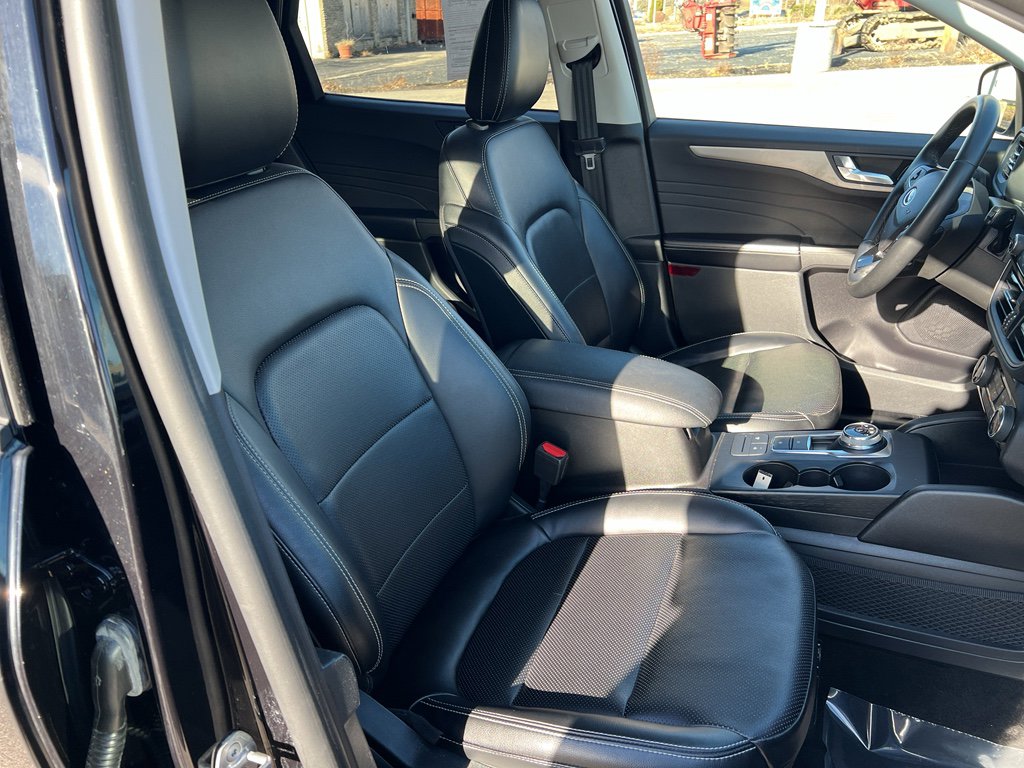 Used 2022 Ford Escape SEL image 22