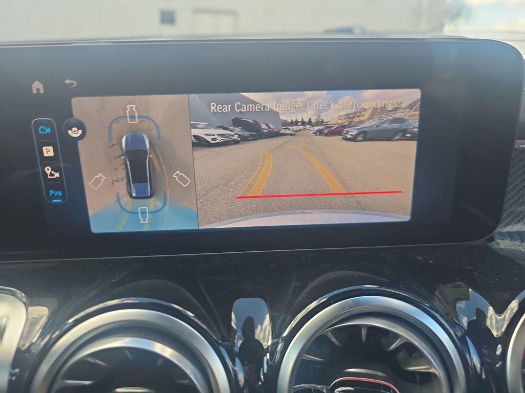 New 2026 Mercedes-Benz GLB 35 AMG 4MATIC image 19