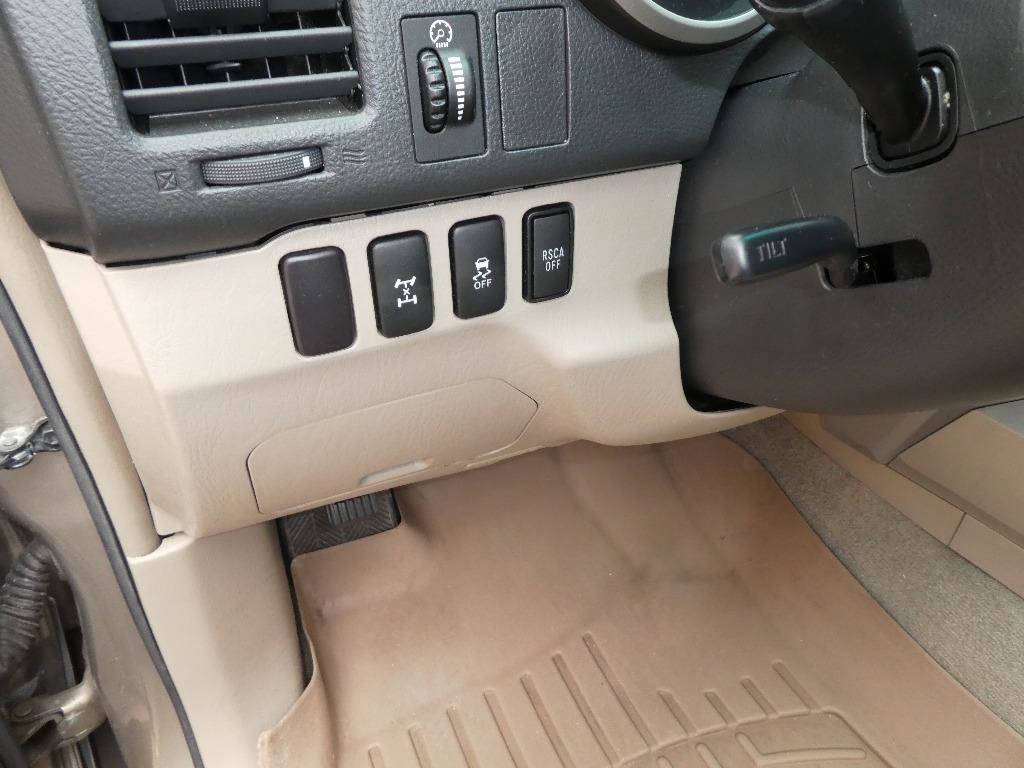 Used 2009 Toyota 4Runner SR5 image 13