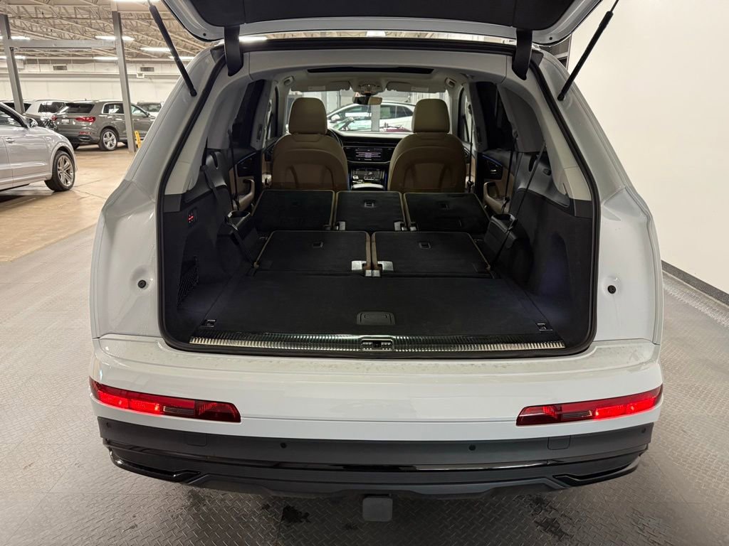 Used 2023 Audi Q7 2.0T Premium Plus AWD/4WD image 25