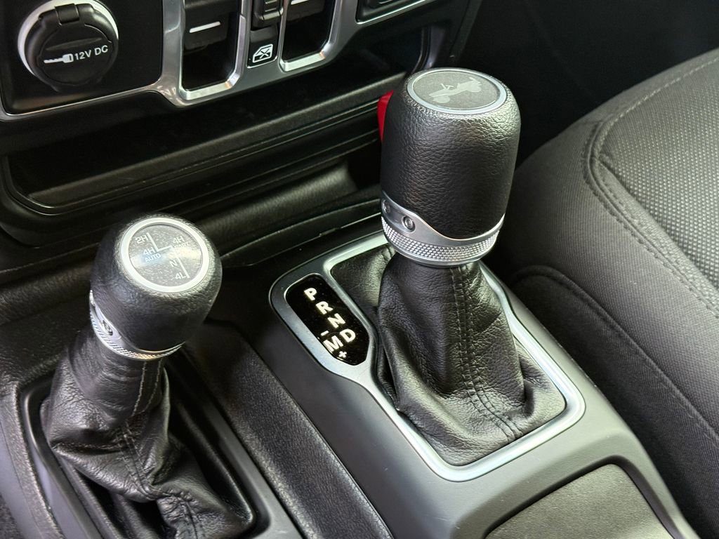 Used 2023 Jeep Wrangler Unlimited w/ 8.4" Radio Group AWD/4WD image 12