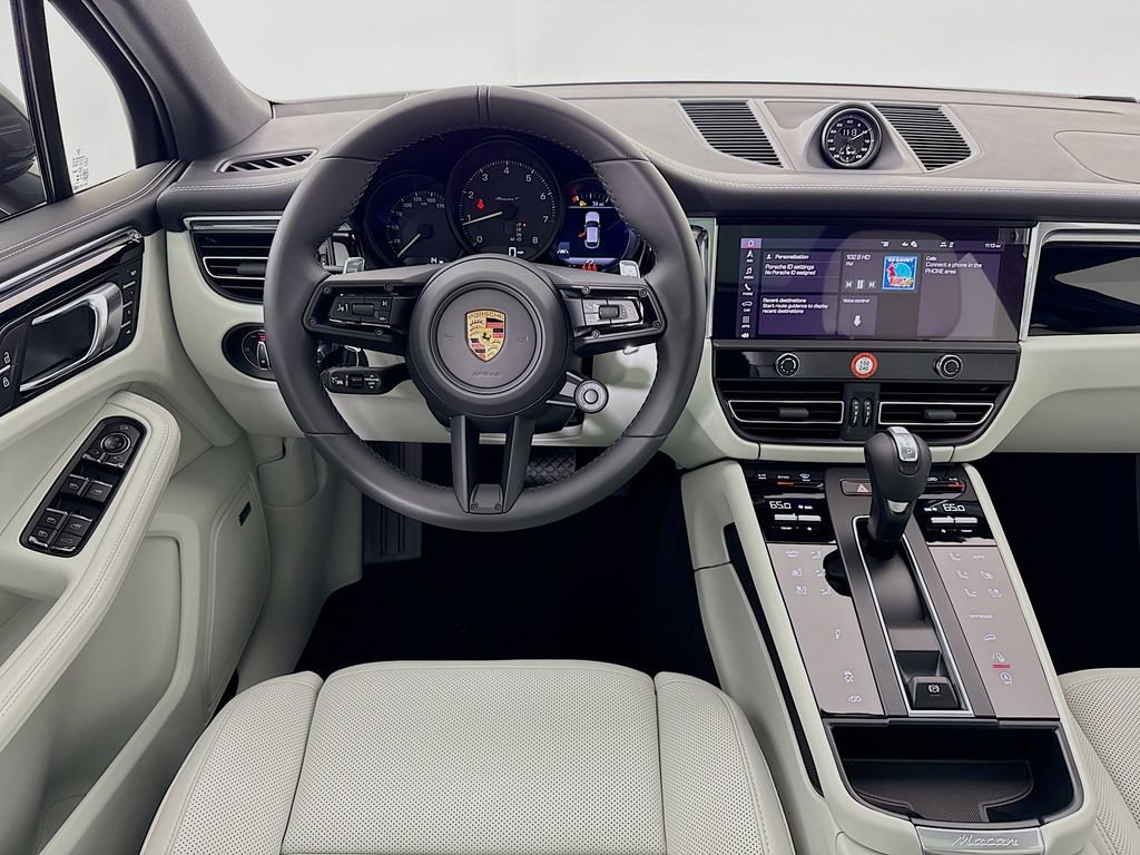 New 2026 Porsche Macan Turbo image 27