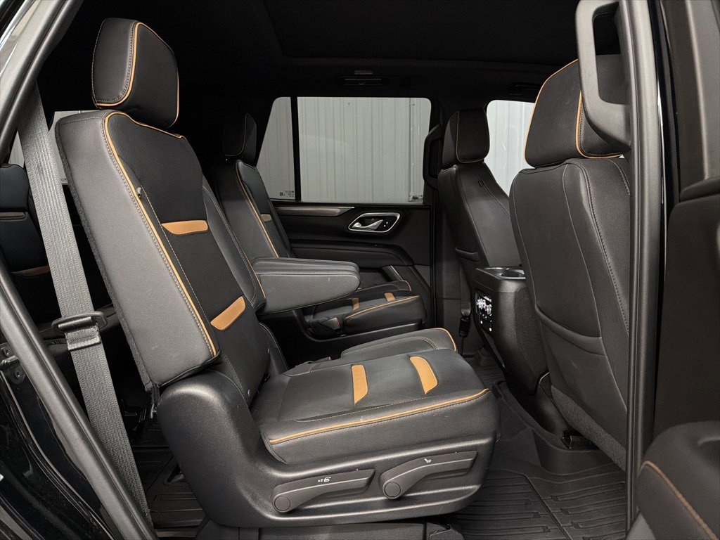 Used 2023 GMC Yukon AT4 w/ Technology Package image 33