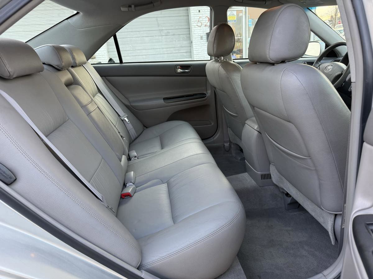Used 2006 Toyota Camry LE image 13