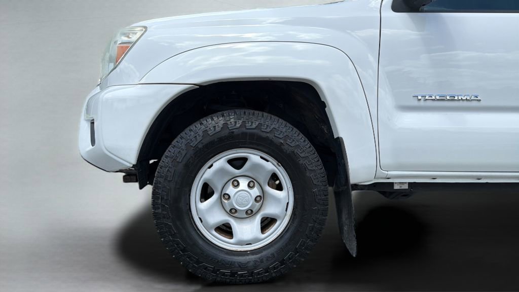 Used 2014 Toyota Tacoma 4x4 Access Cab w/ SR5 Package image 30