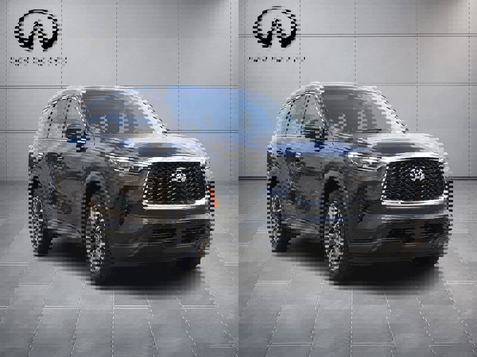 Certified 2023 INFINITI QX60 Luxe w/ Performance Audio Package image 3