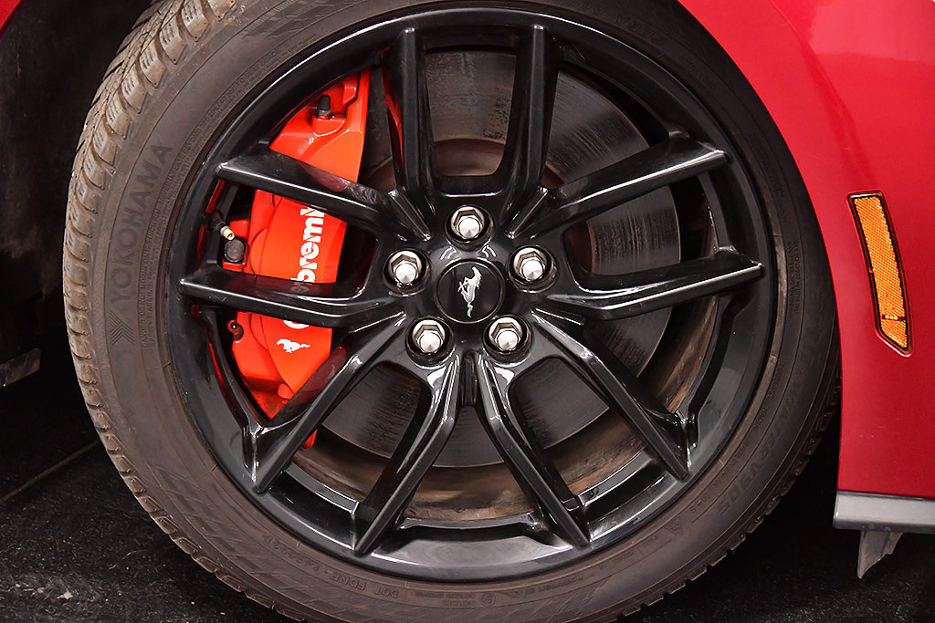 Used 2025 Ford Mustang GT Premium RWD image 9