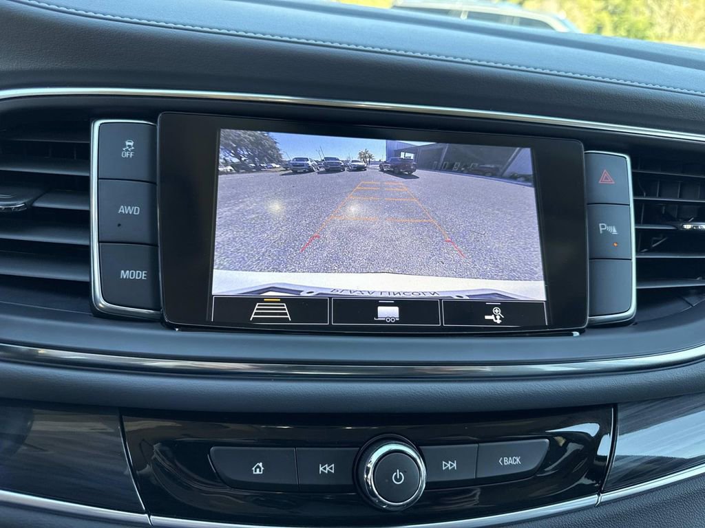 Used 2021 Buick Enclave Essence w/ Sport Touring Edition image 25