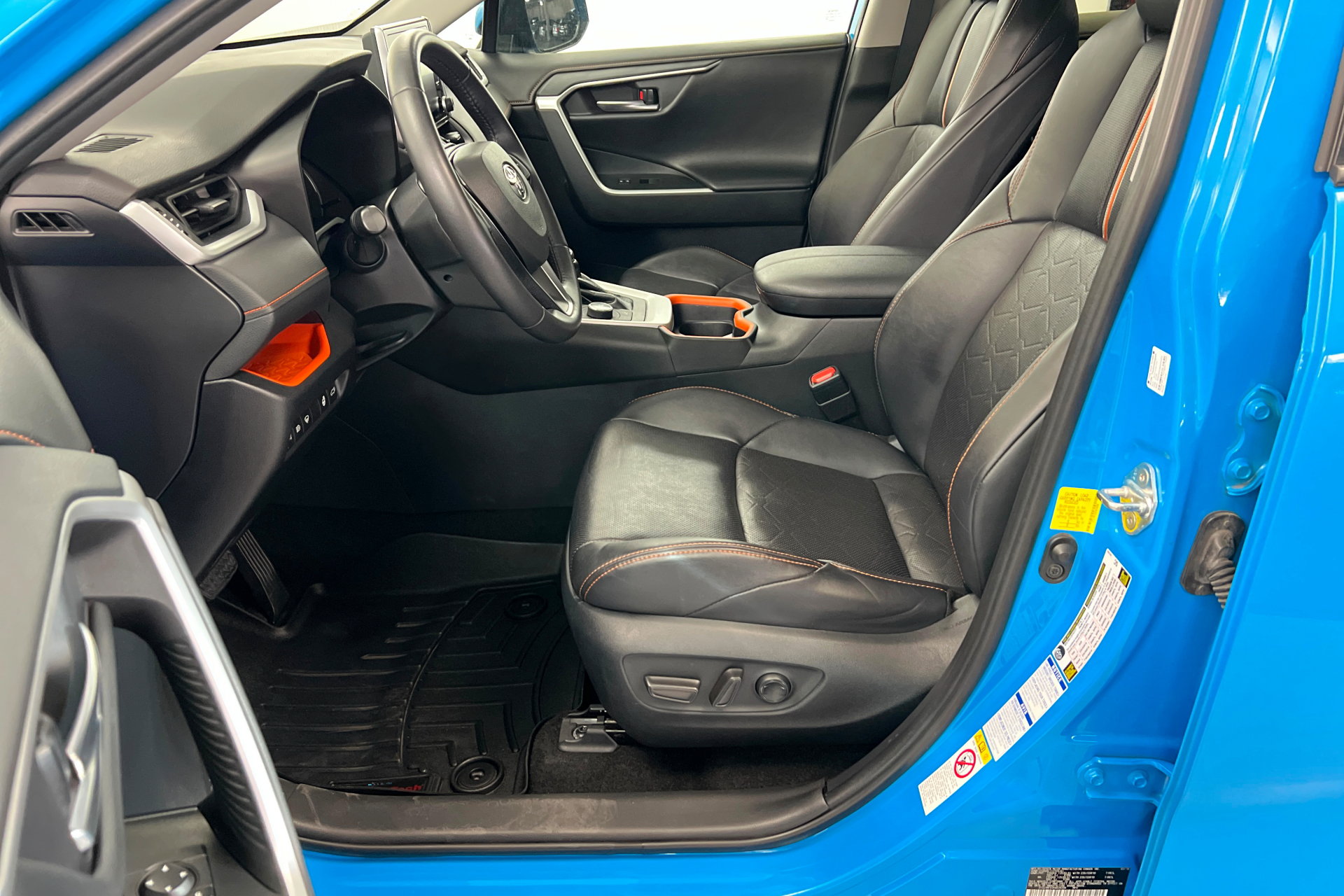 Used 2019 Toyota RAV4 Adventure w/ Cold Weather Package AWD/4WD image 17